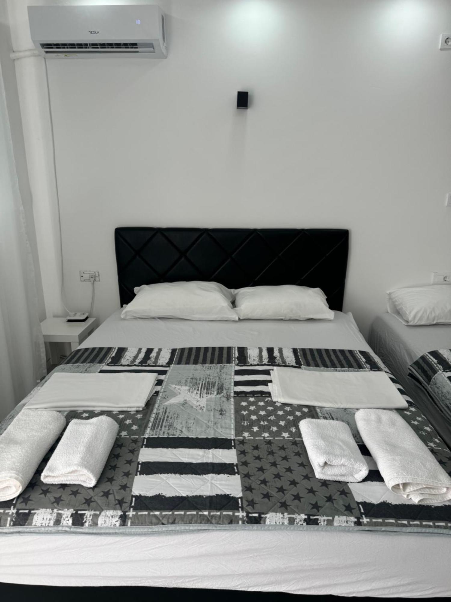 Apartmani Milic โกตอร์ ภายนอก รูปภาพ