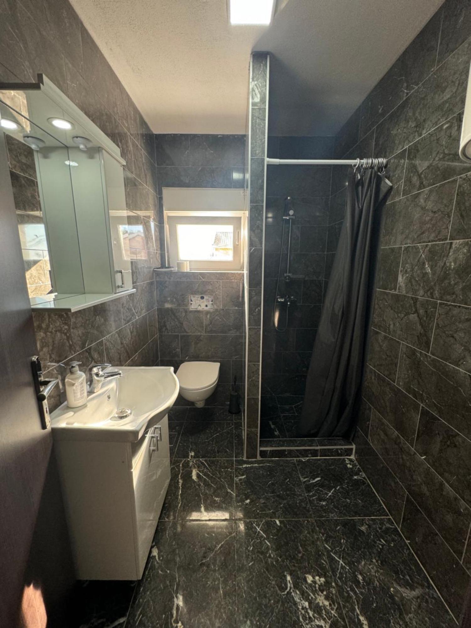 Apartmani Milic โกตอร์ ภายนอก รูปภาพ